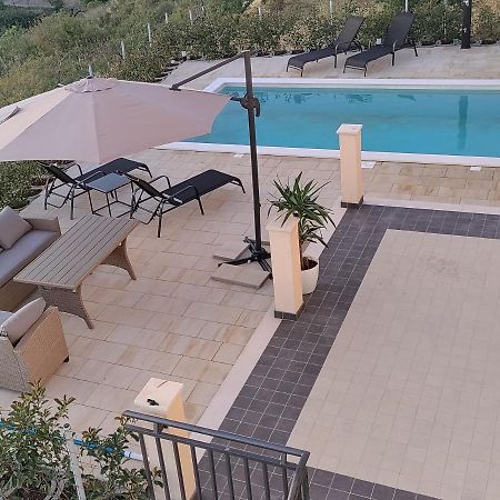 Magi House With Pool Apartment Podstrana Bagian luar foto