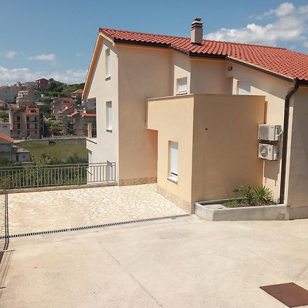 Magi House With Pool Apartment Podstrana Bagian luar foto