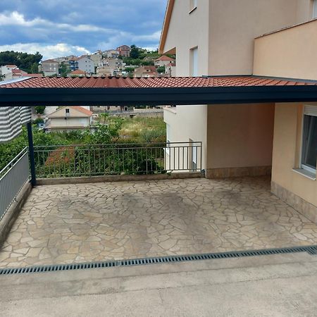 Magi House With Pool Apartment Podstrana Bagian luar foto