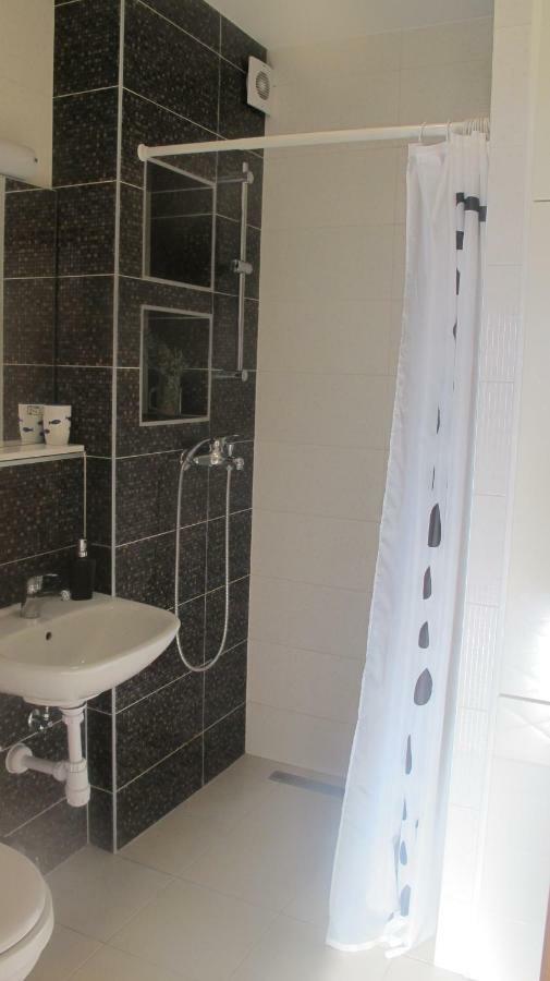 Magi House With Pool Apartment Podstrana Bagian luar foto